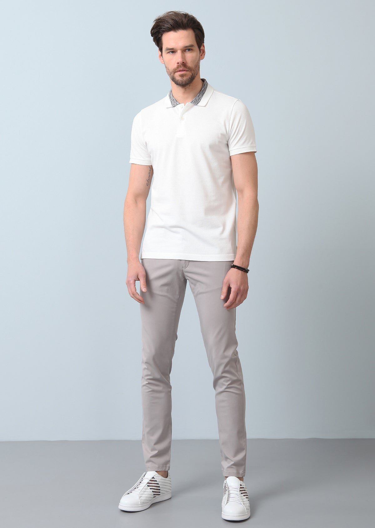 Beyaz Jakarlı Polo Yaka %100 Pamuk T-Shirt