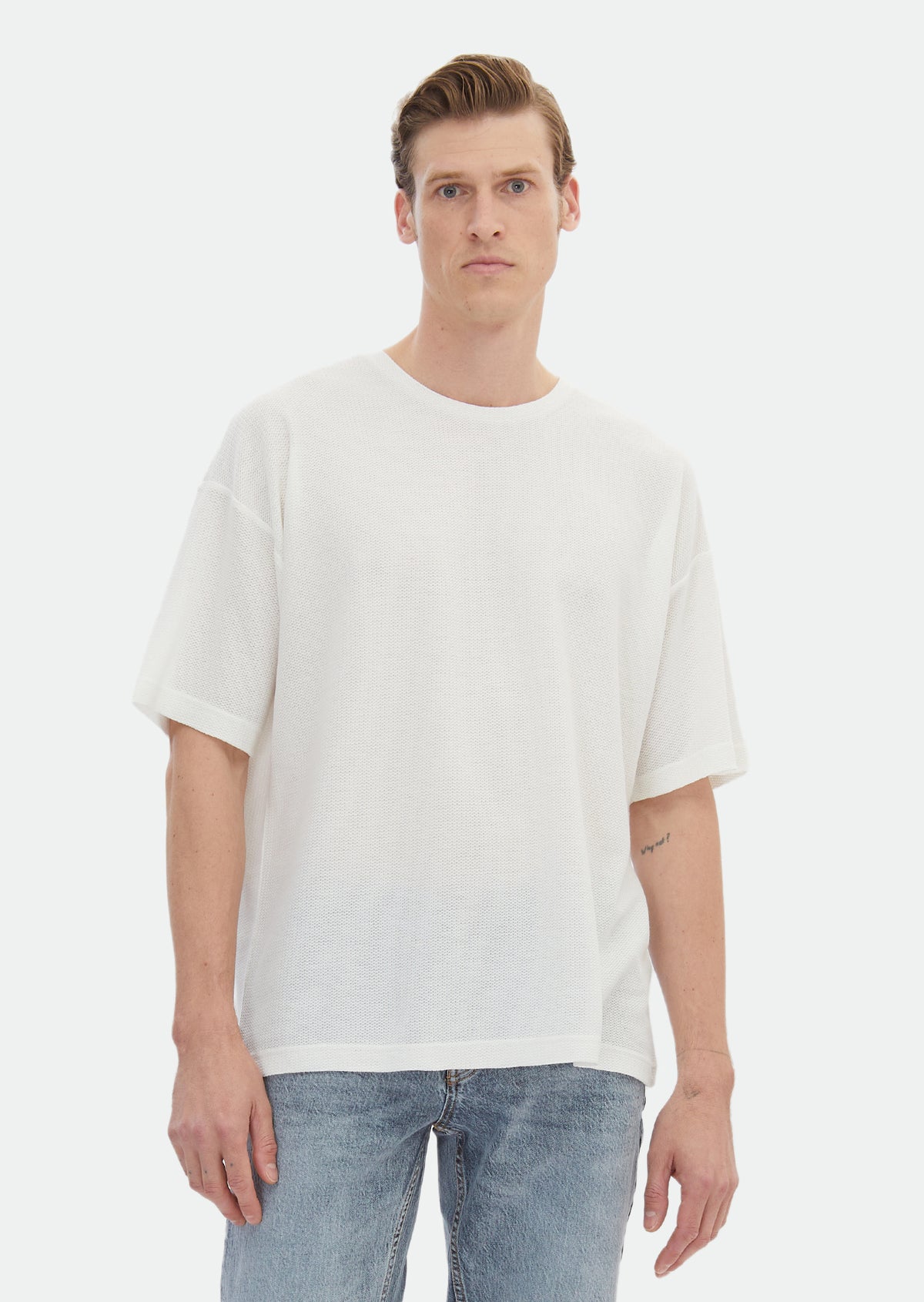 Ekru Jakarlı Bisiklet Yaka %100 Pamuk T-Shirt