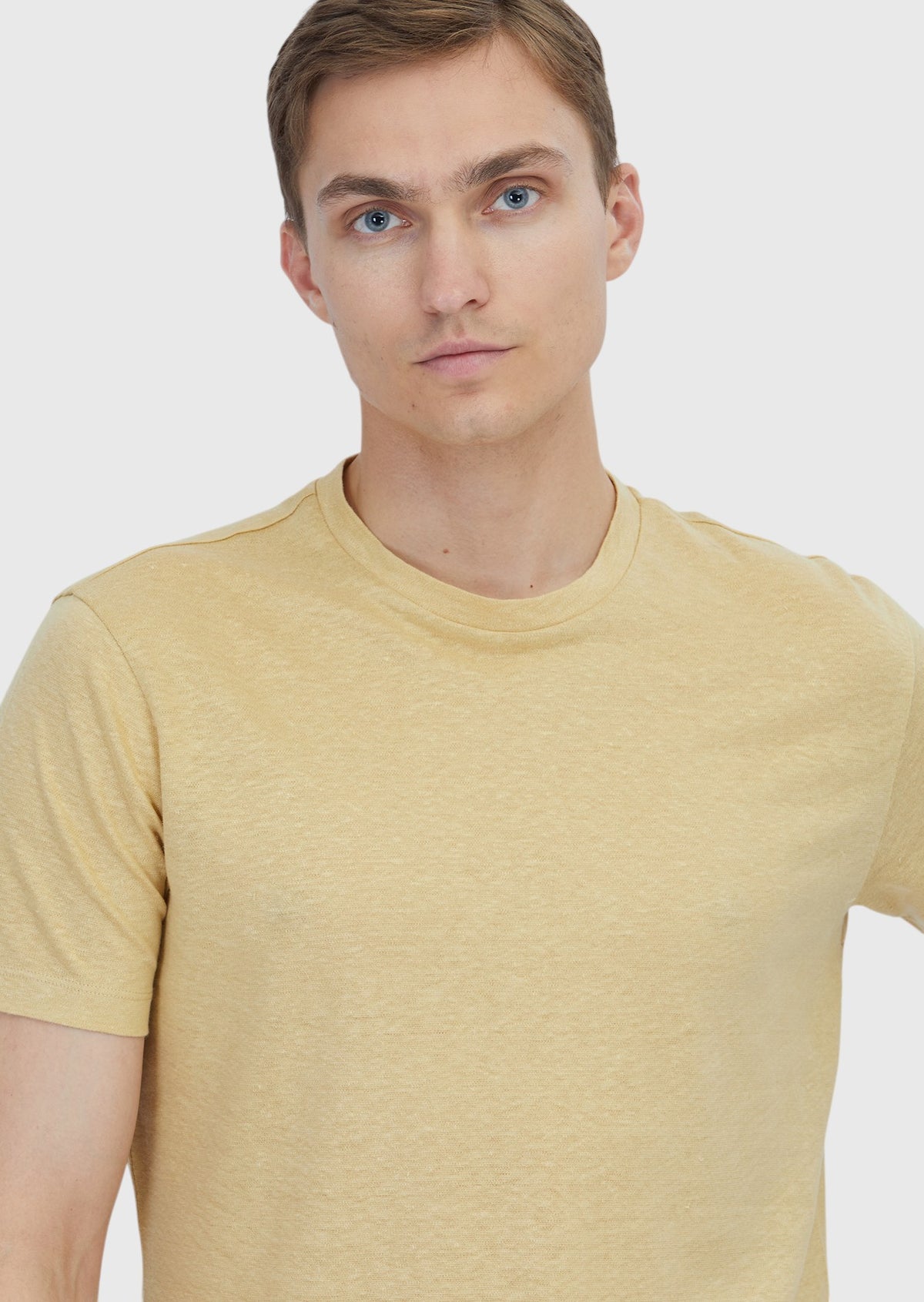 Safran Düz Bisiklet Yaka %100 Keten T-Shirt