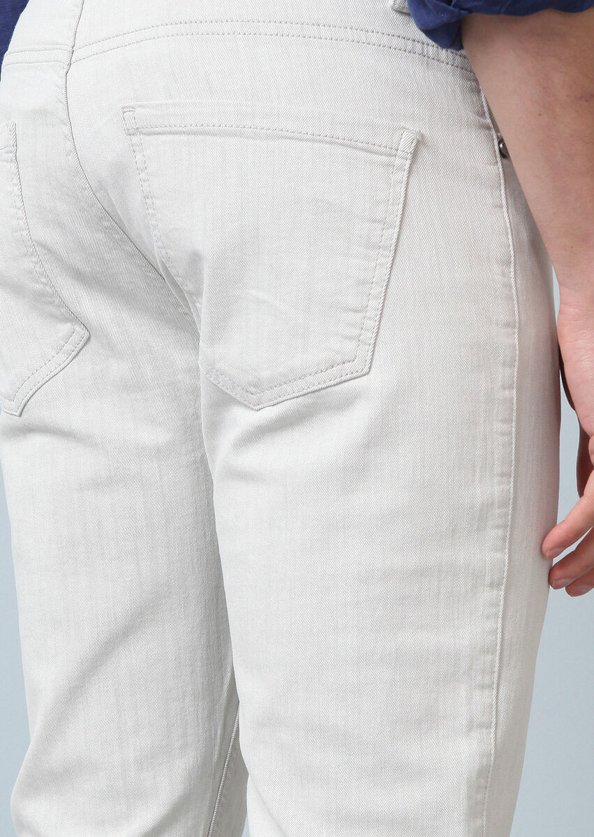 Kırık Beyaz Düz Slim Fit Denim Pamuk Karışımlı Pantolon