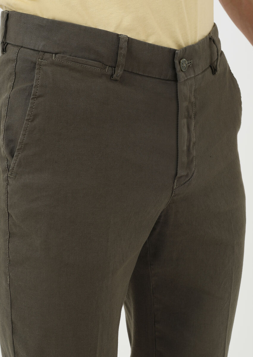 Haki Düz Dokuma Regular Fit Casual Pamuk Karışımlı Pantolon