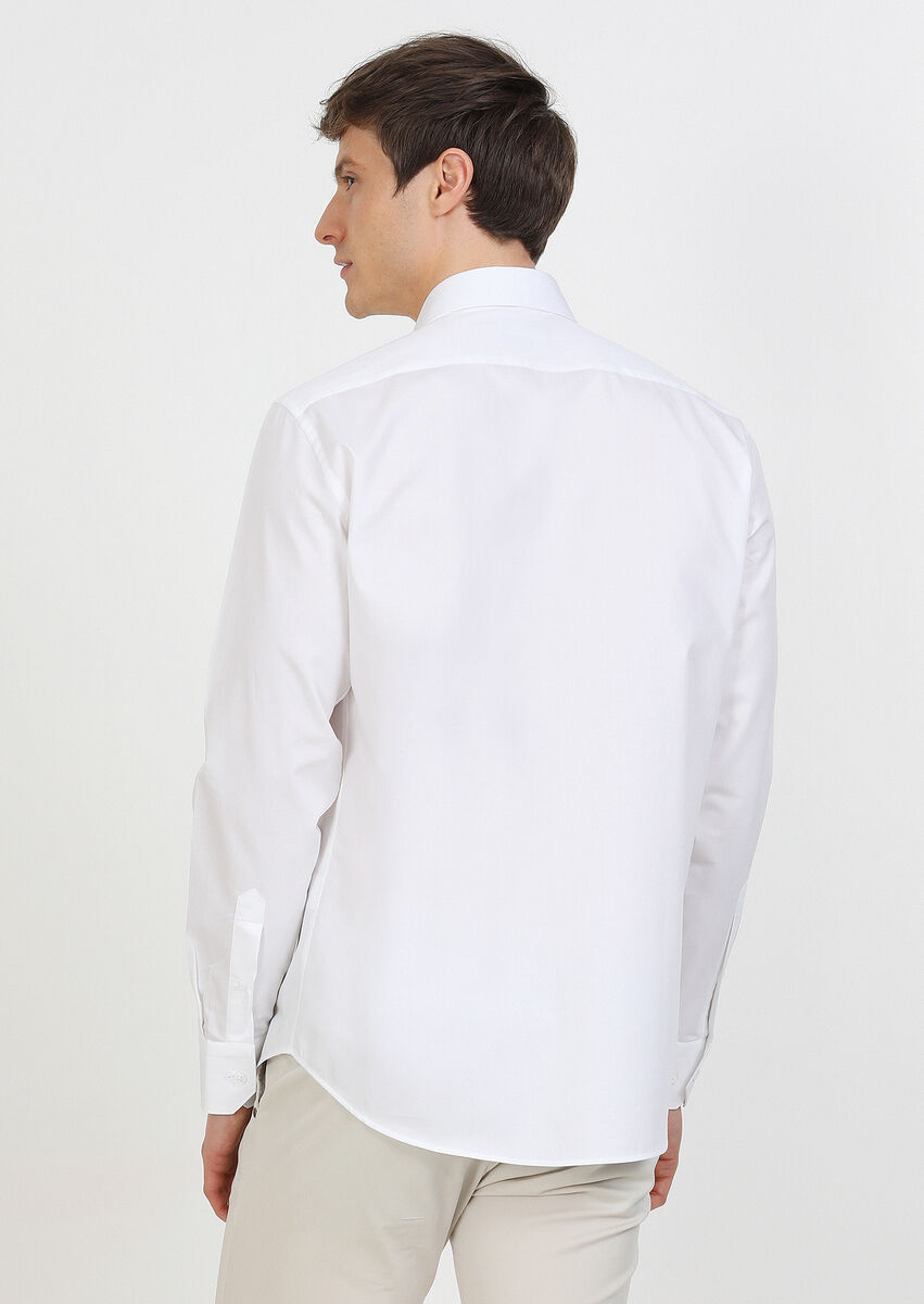 Beyaz Regular Fit Dokuma Klasik %100 Pamuk Gömlek