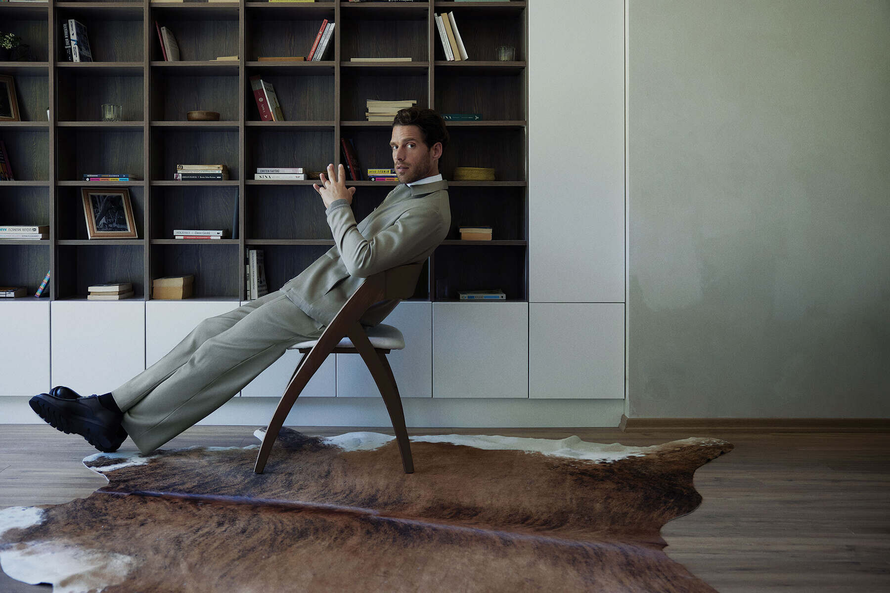 KUMAŞ PANTOLON NASIL ÜTÜLENİR? ADIM ADIM REHBER