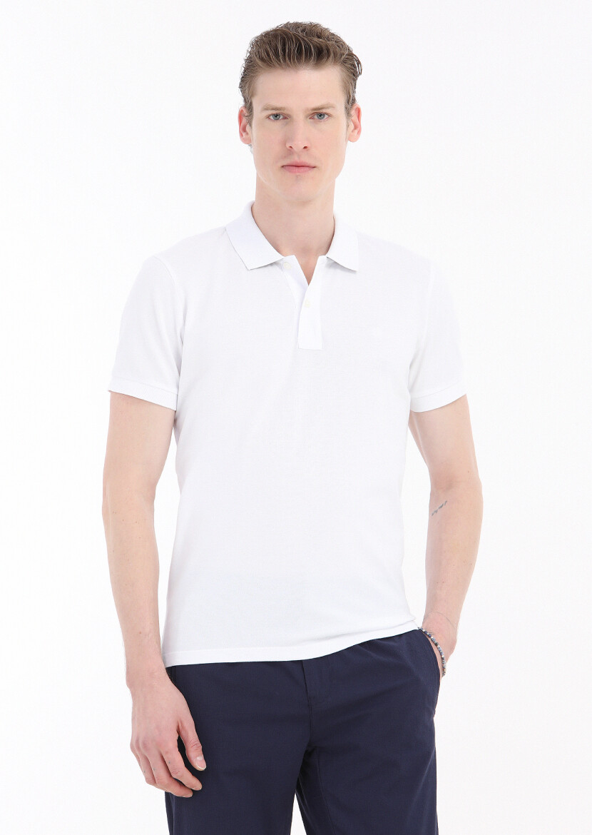 Beyaz Baskılı Polo Yaka %100 Pamuk T-Shirt 