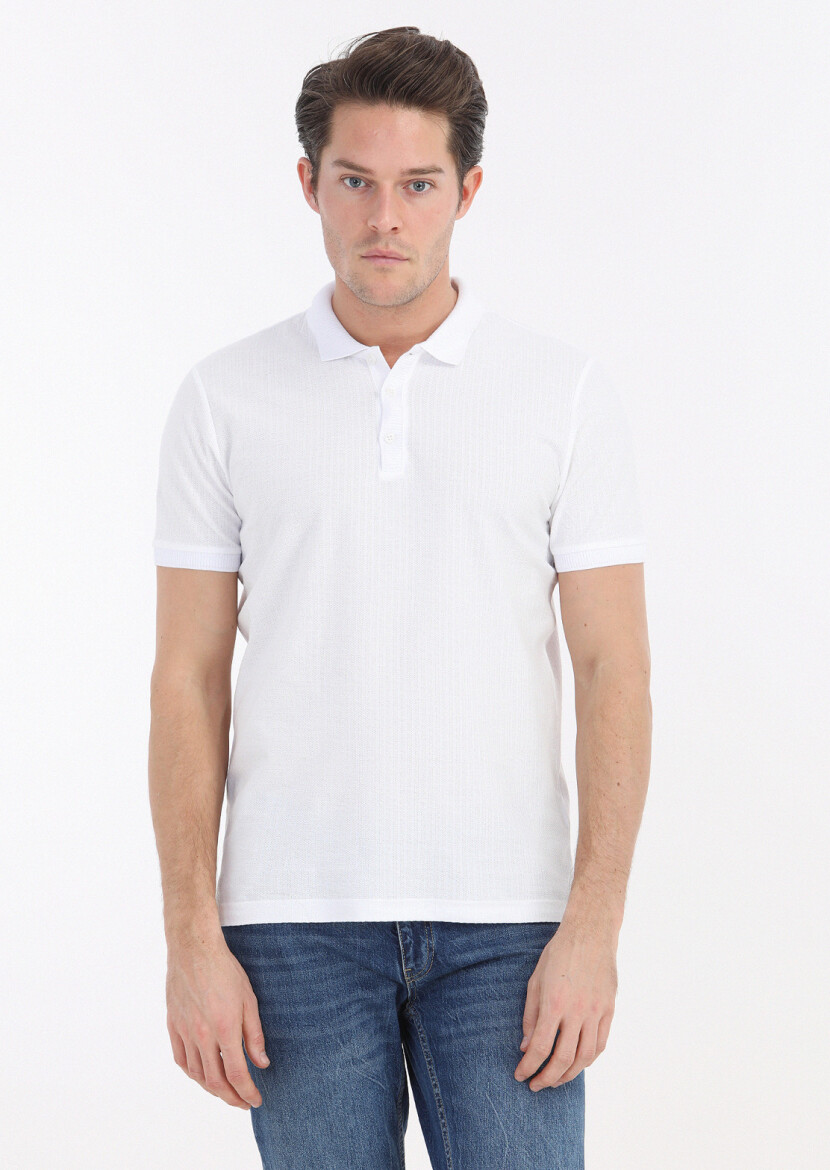 Beyaz Jakarlı Polo Yaka %100 Pamuk T-Shirt 