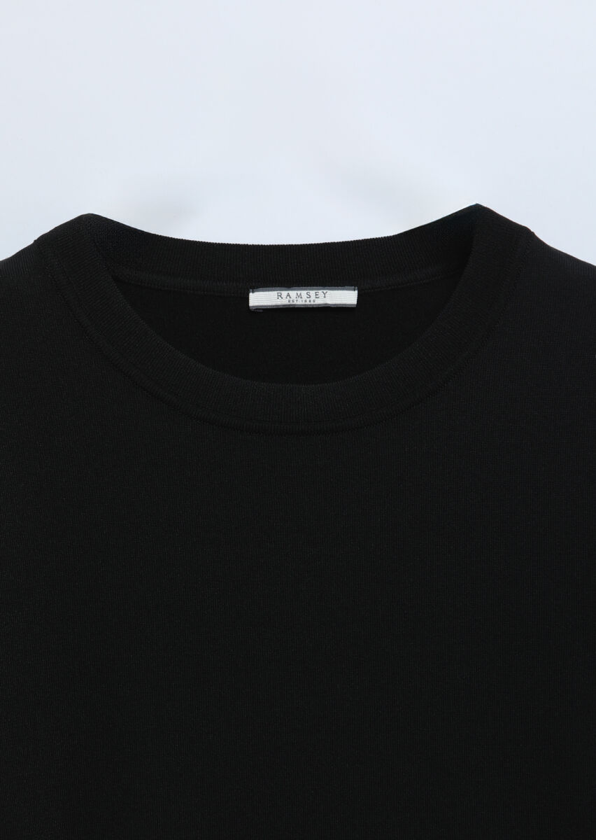 Black Knitwear - 7