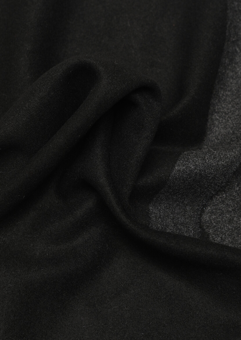Black Scarf 