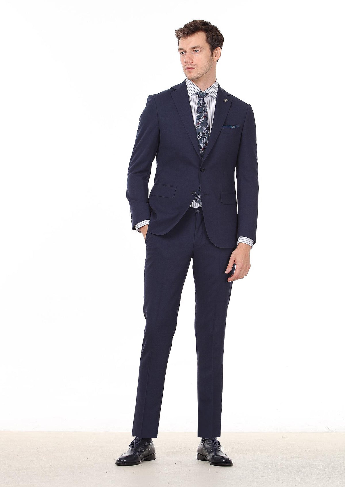 Lacivert Düz Modern Fit Yün Karışımlı Takım Elbise