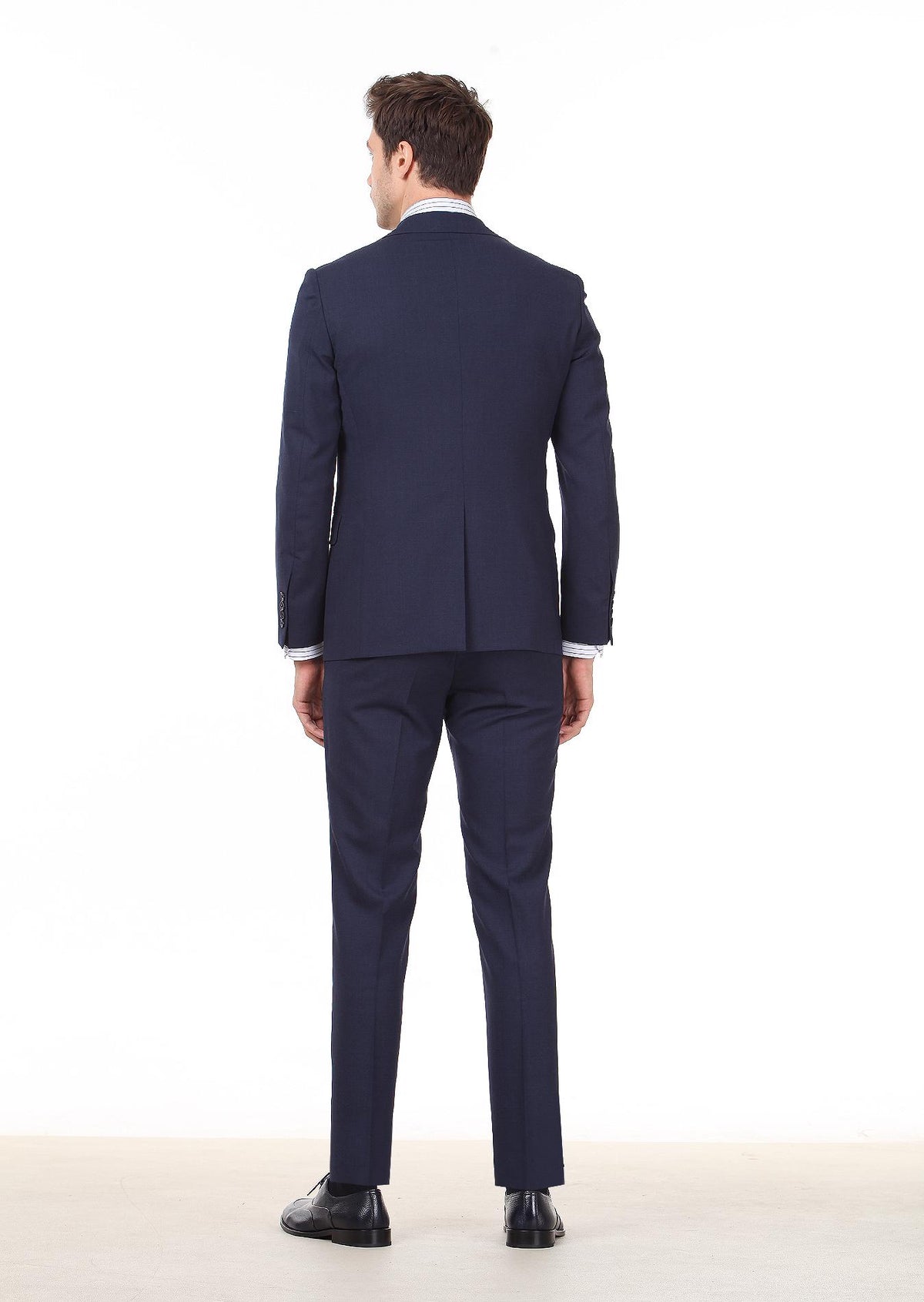 Lacivert Düz Modern Fit Yün Karışımlı Takım Elbise