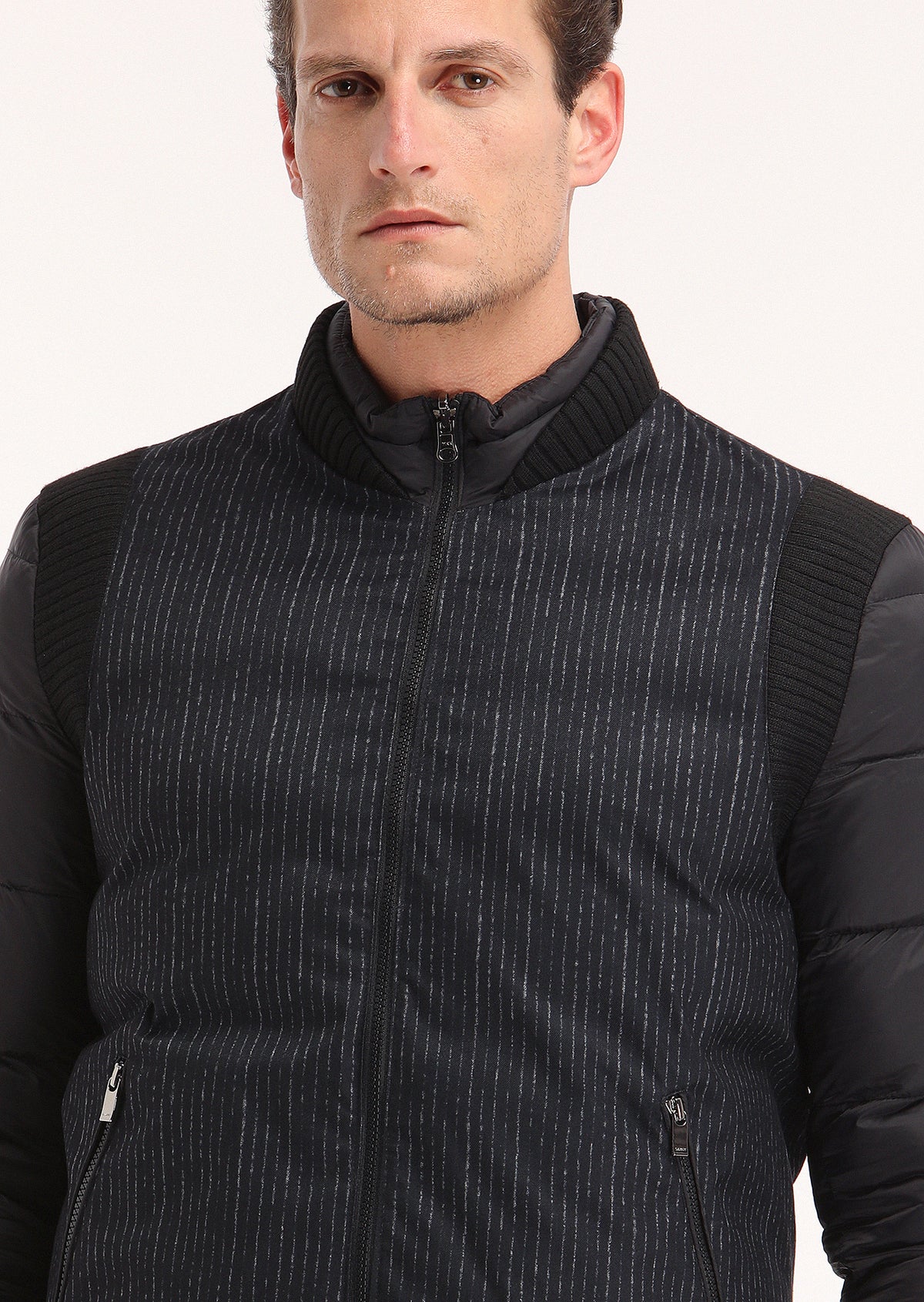 Siyah Regular Fit Dik Yaka Dokuma Mont