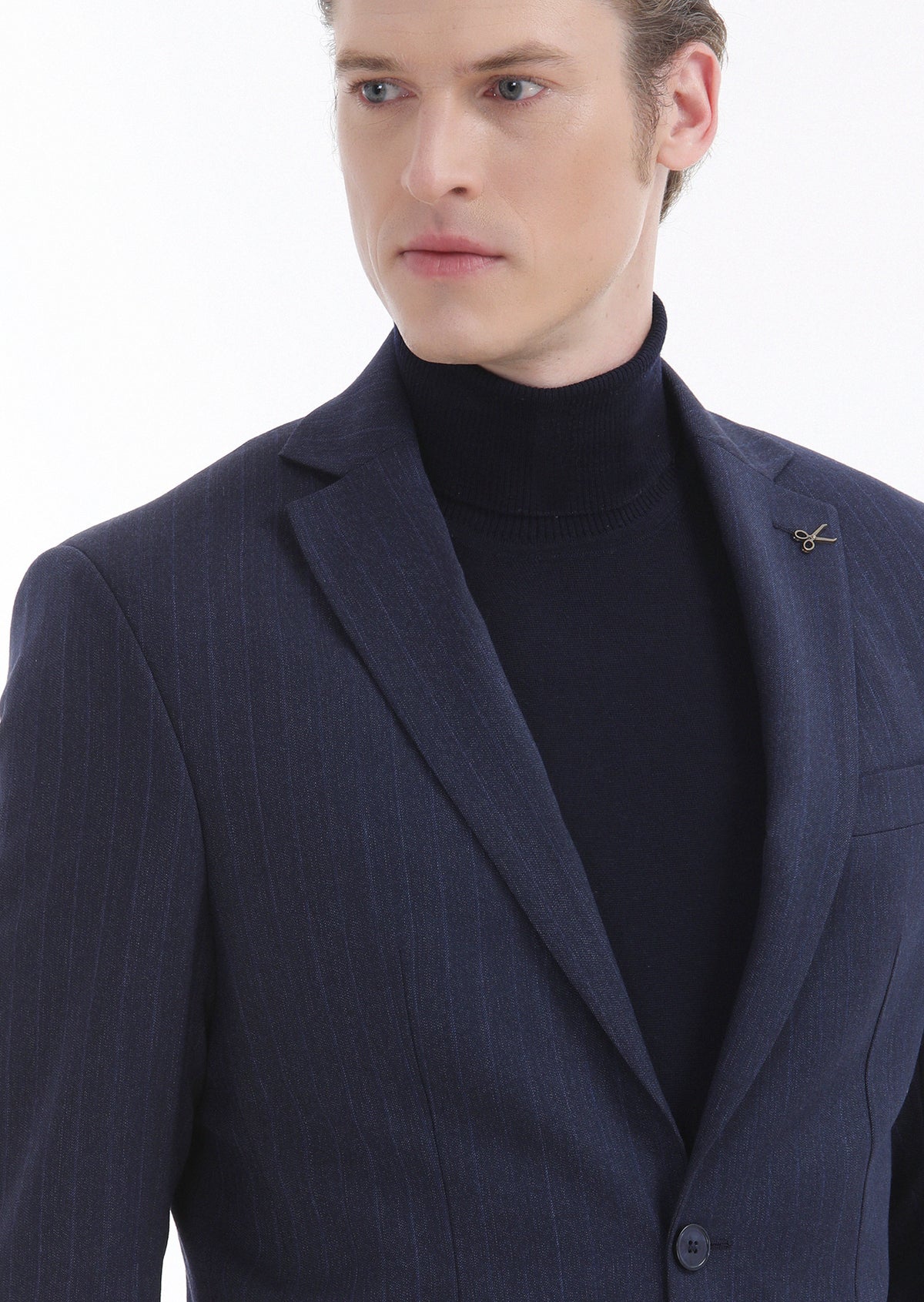 Lacivert Çizgili Modern Fit Yün Karışımlı Takım Elbise