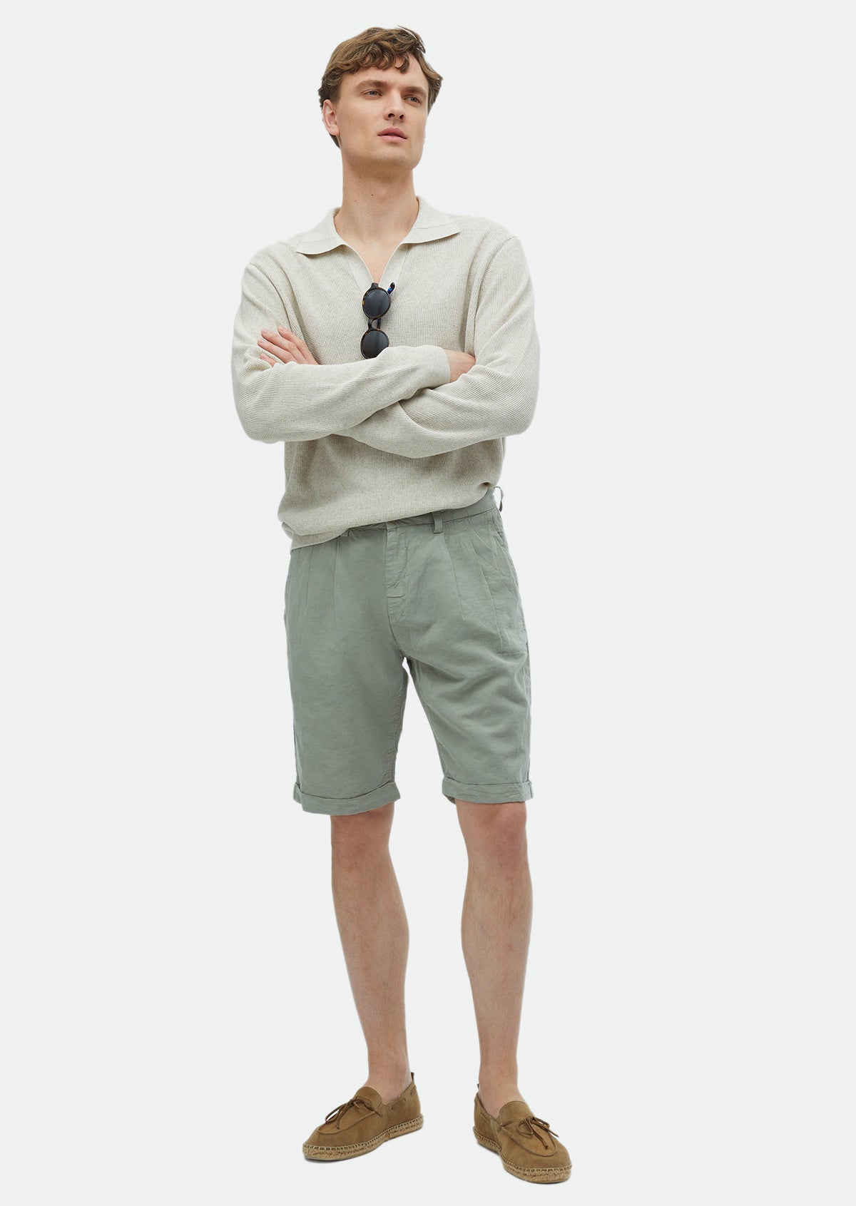 Açık Yeşil Düz Dokuma Carrot Fit Casual %100 Pamuk Bermuda