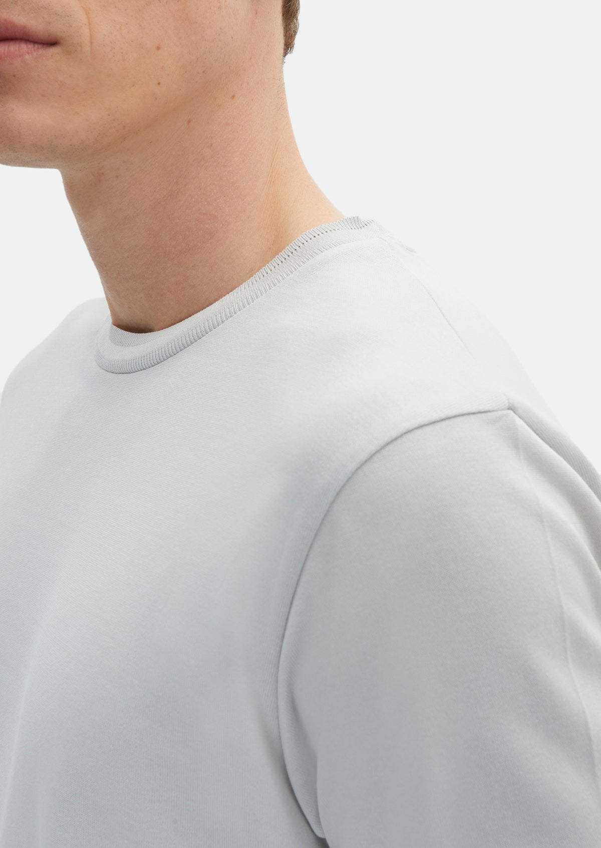 Açık Gri Düz Bisiklet Yaka %100 Pamuk T-Shirt