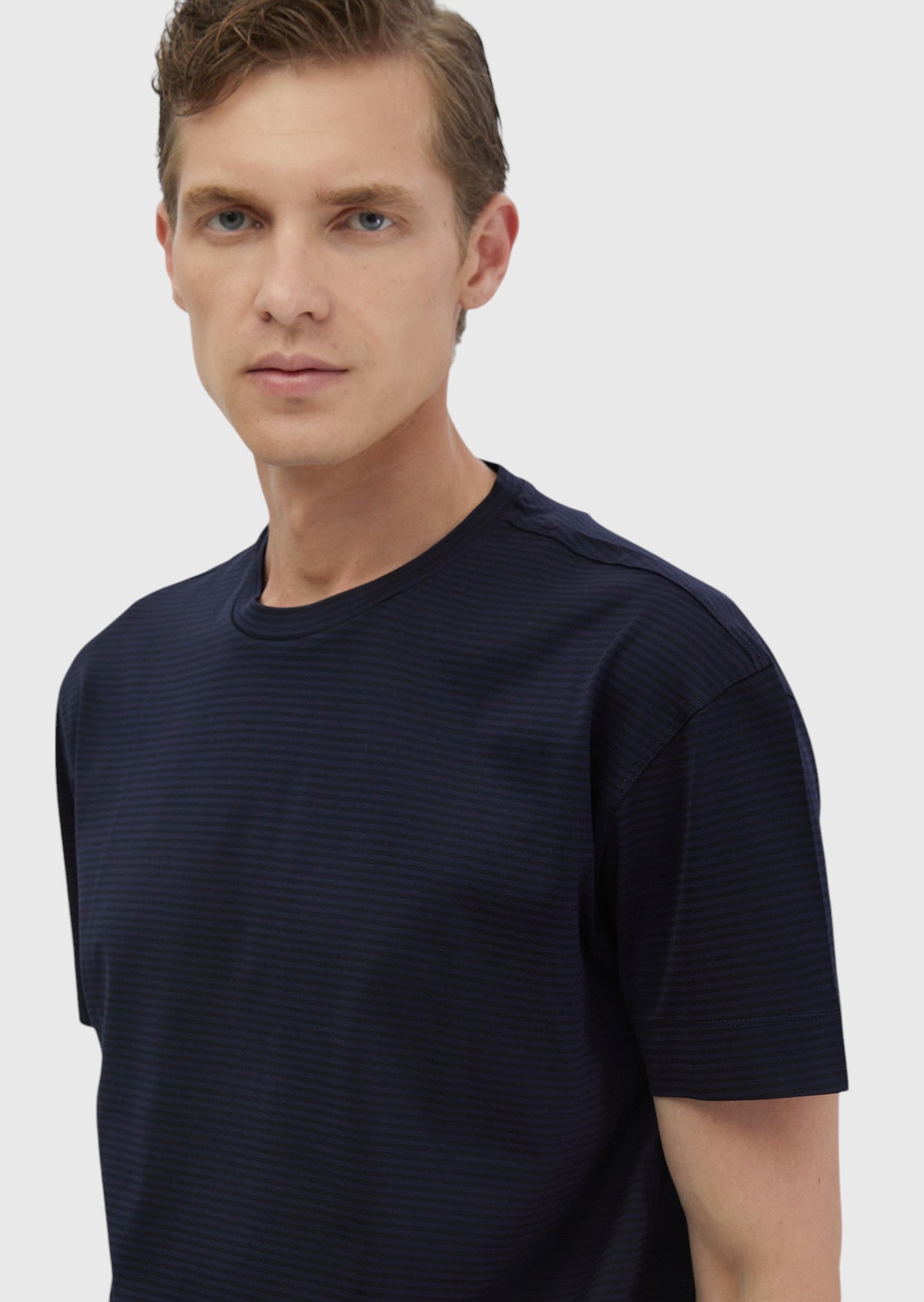 Lacivert Çizgili Bisiklet Yaka %100 Pamuk T-Shirt