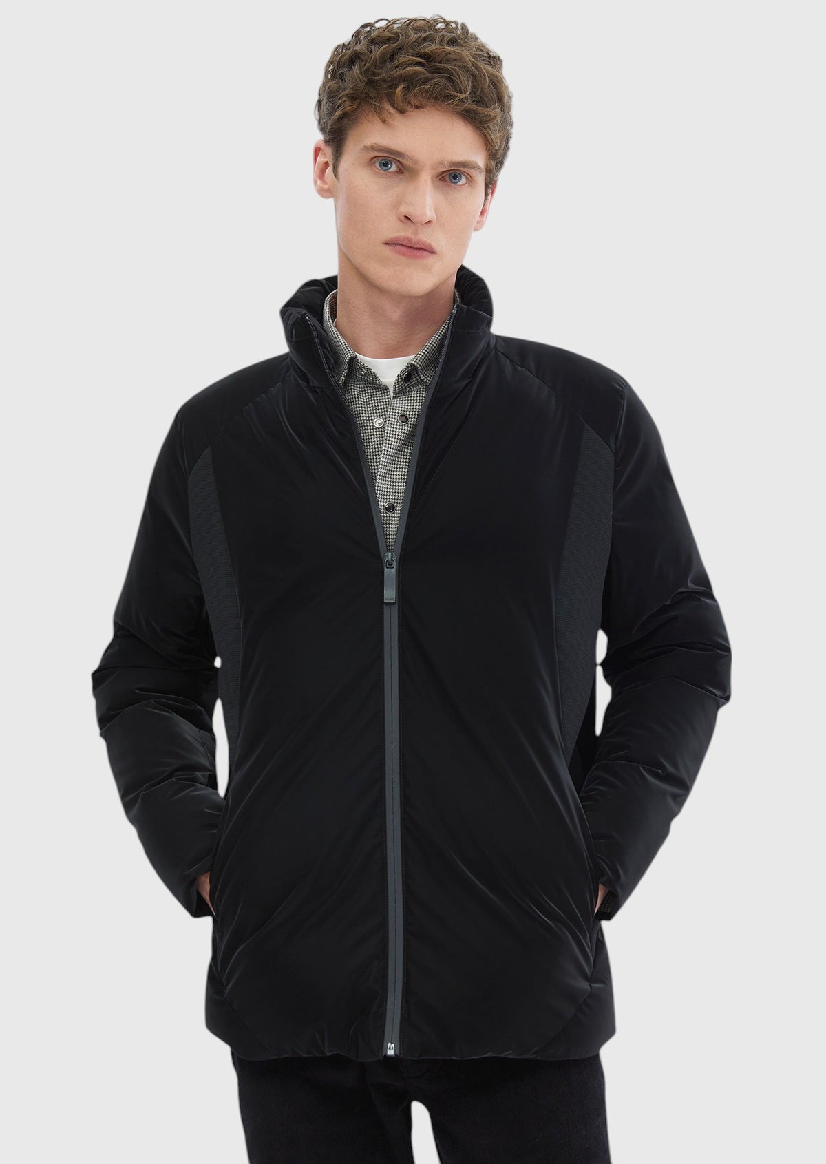 Siyah Regular Fit Dik Yaka Dokuma Mont