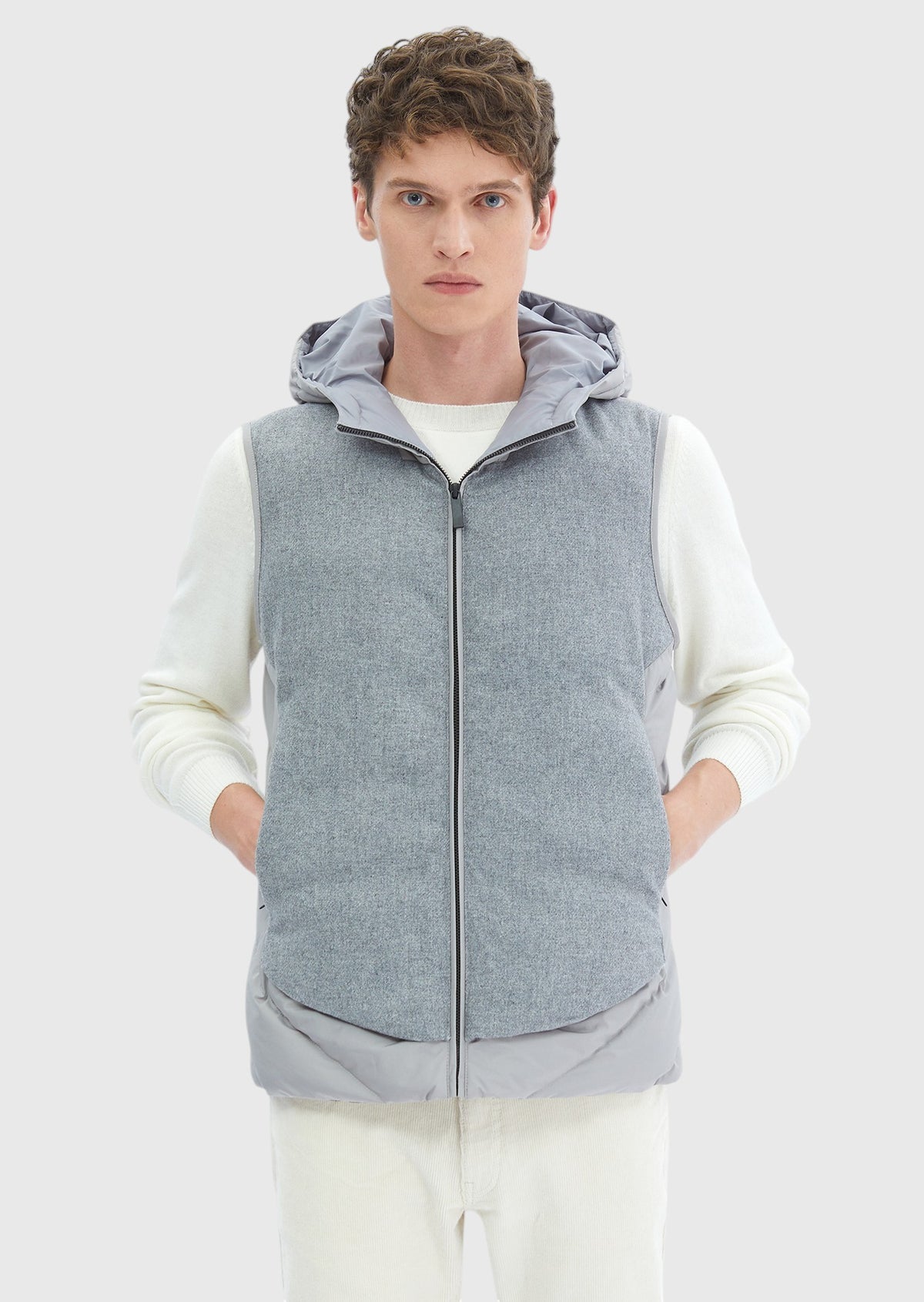 Gri Regular Fit Kapüşonlu Casual Dokuma Spor Yelek
