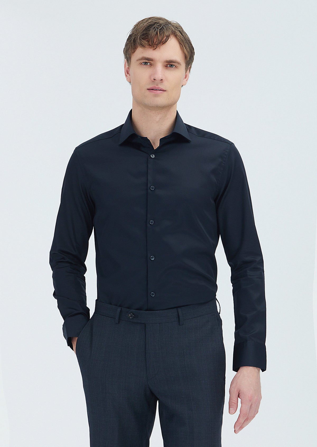 Siyah Düz Slim Fit Uzun Dokuma Klasik %100 Pamuk Gömlek
