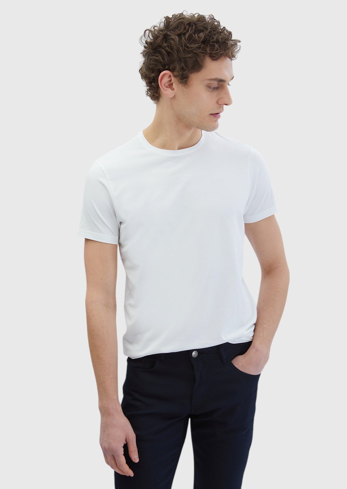 Beyaz Düz Bisiklet Yaka Pamuk Karışımlı T-Shirt