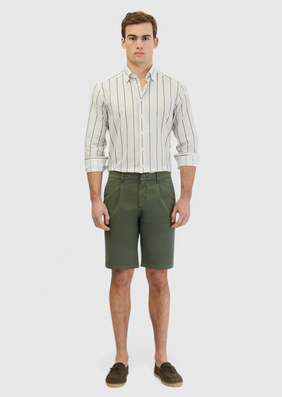 Haki Düz Dokuma Regular Fit Casual Pamuk Karışımlı Bermuda
