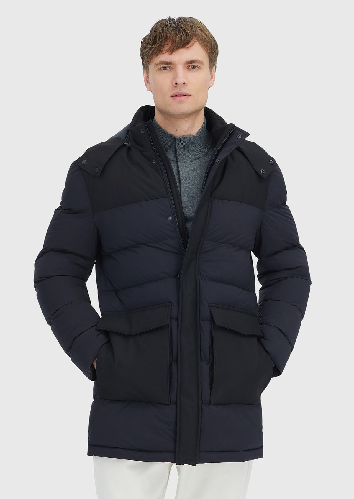 Siyah Regular Fit Kapüşonlu Dokuma Kaban