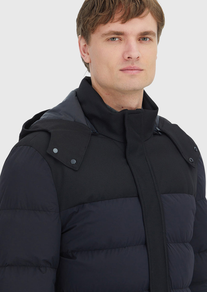 Siyah Regular Fit Kapüşonlu Dokuma Kaban
