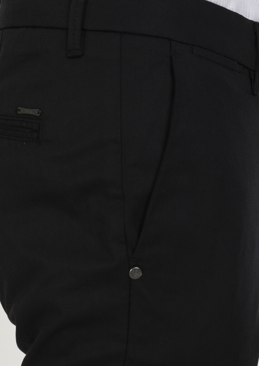 Siyah Düz Dokuma Regular Fit Casual Pantolon - 3