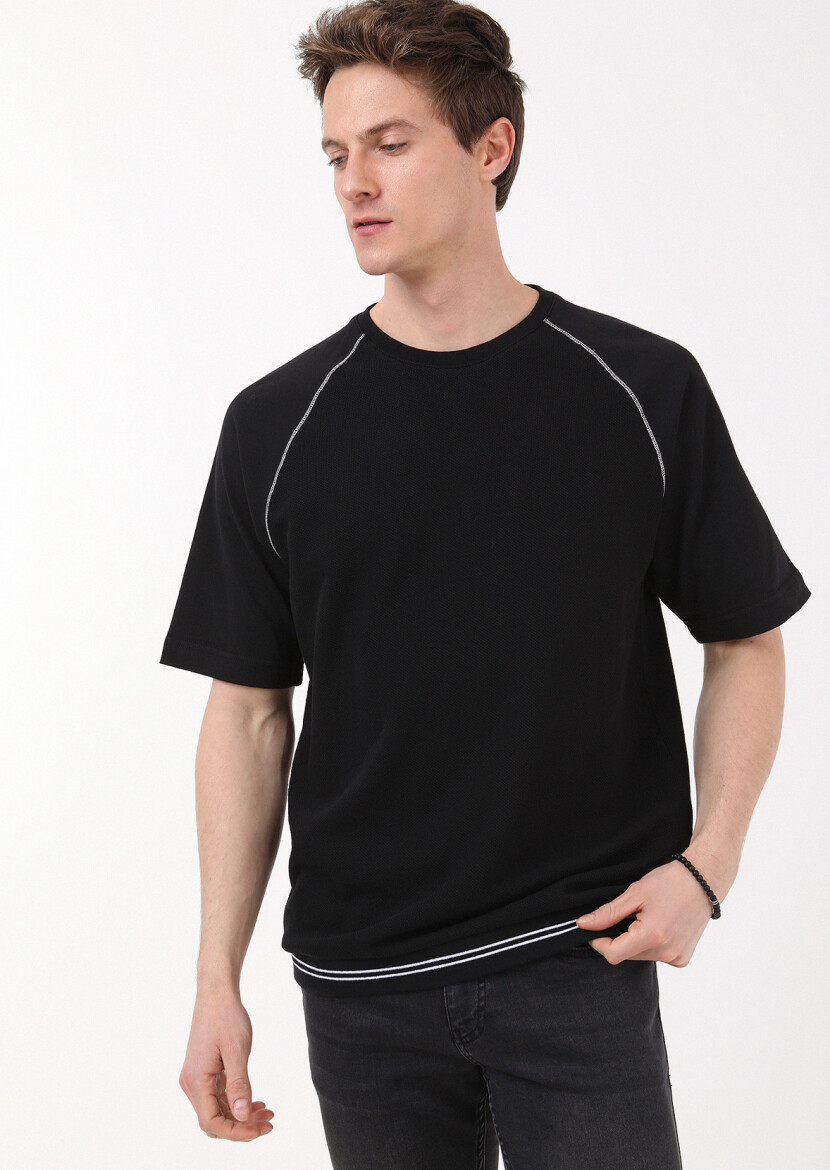 Siyah Jakarlı Sweatshırt 