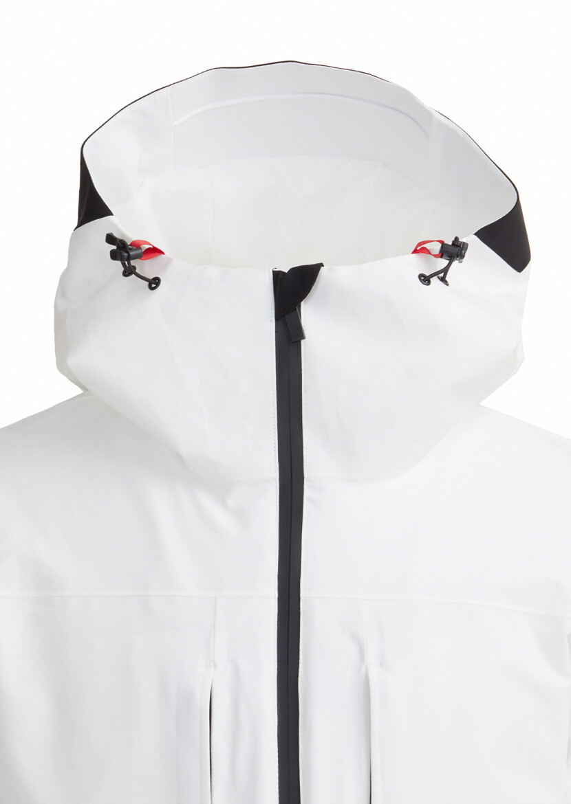 White Weaving Coat 